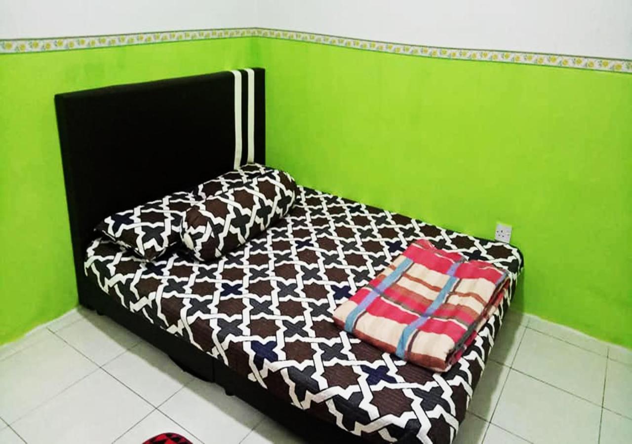 Homestay Cameron Highlands Mikayla Exterior photo