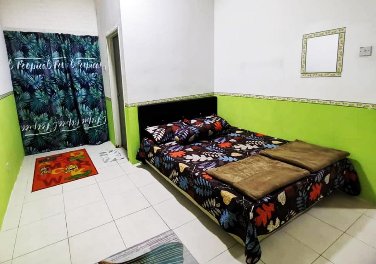 Homestay Cameron Highlands Mikayla Exterior photo